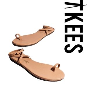 TKEES Phoebe Pout 9 B (M)